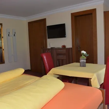 Haus Panorama Bed & Breakfast *